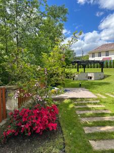 A garden outside Cottage Zelman