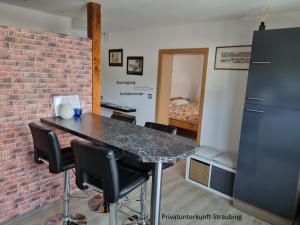 Una cocina o kitchenette en Privatunterkunft Straubing