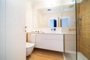 Residence Scoglietto 50 tesisinde bir banyo