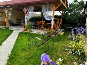 A garden outside Casa Enka