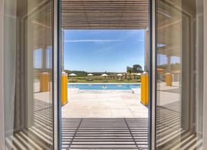 Swimming pool sa o malapit sa Resort Rural Quinta do Carrascal