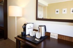 Tetera y cafetera en Hotel Nobel Ultra All Inclusive - FREE Beach Access