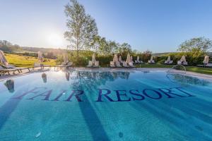 Piscina a FAIR RESORT All Inclusive Wellness & Spa Hotel Jena o a prop