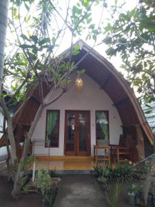 Taman di luar SOLLA_Homestay