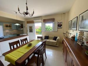 Una cocina o kitchenette en Sunrise Inn