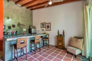 A kitchen or kitchenette at Arroyos Verdes