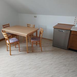 Кухня або міні-кухня у Ferienwohnung am Berg