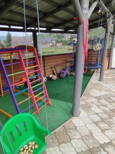 Children's play area sa У Ондраша