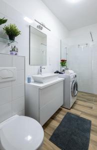 Un baño de Ideal Apartman max 6 person BRAND NEW