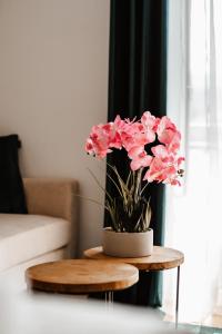 A seating area at Seeblick Apartment