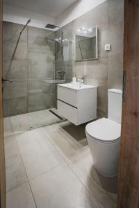 A bathroom at Gál Apartman Szeged -Keco-