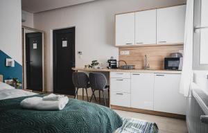 A kitchen or kitchenette at Gál Apartman Szeged -Keco-