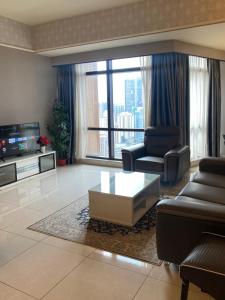 Ruang duduk di 1 Imbi Suites Times Square Bukit Bintang KL