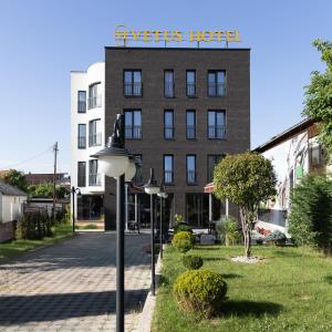 El edificio en el que está el hotel