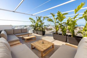 A seating area at Pure Formosa Concept Hotel