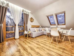 Atpūtas zona naktsmītnē VisitZakopane - K2 Apartment