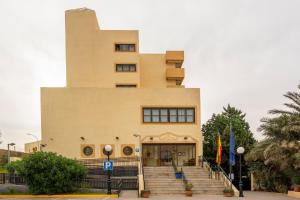 El edificio en el que está el hotel