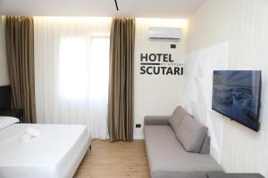 Ruang duduk di Hotel Scutari