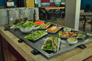 Makanan di atau berdekatan hotel