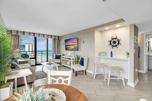 Stunning Penthouse with Amazing Oceanview! Dogs OK 1902