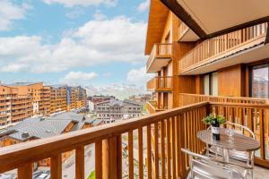 Μπαλκόνι ή βεράντα στο Ski In-Out - Heart of Val Thorens Warm-Hearted Apartment, WiFi 165