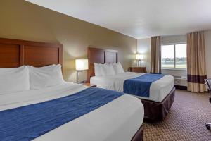 Katil atau katil-katil dalam bilik di Comfort Inn Hobart-Merrillville I-65