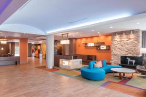 Ruang duduk di Fairfield Inn & Suites by Marriott Houston Pasadena