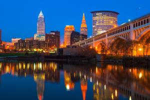 Pemandangan umum bagi Cleveland atau pemandangan bandar yang diambil dari hotel