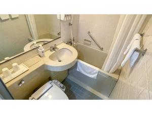 A bathroom at Takatsuki W&M Hotel - Vacation STAY 48538v