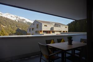 Uma vista da montanha tirada do apartamento 