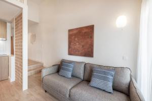 Un lugar para sentarse en Cascais Lofts by Olala Homes