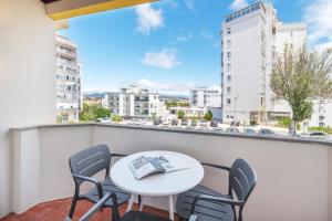 Un balcón o terraza en Cascais Lofts by Olala Homes