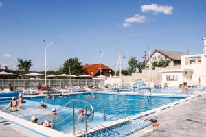 Piscina a PANORAMA o a prop