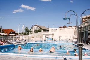 Piscina a PANORAMA o a prop