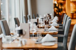 Un restaurant sau alt loc unde se poate mânca la Post Seefeld Hotel & SPA