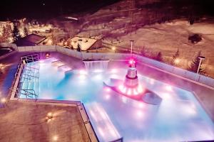 Басейн в или близо до Hotel Walliserhof-Leukerbad-Therme