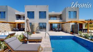 Бассейн в Epipleon Serenity Villas или поблизости