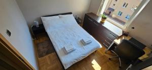 Tempat tidur dalam kamar di Apartament Gdynia Babie Doły