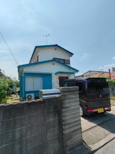 El edificio en el que está la casa de huéspedes