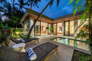 La pileta dentro o cerca de PROMO - Brand NEW Villa - 3BDR - Huge Pool - Ubud