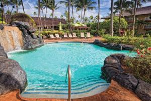 Bazen u objektu Kauai Coast Resort at the Beach Boy ili u blizini