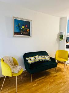 Зона вітальні в Studio cosy 15 mins de Paris centre