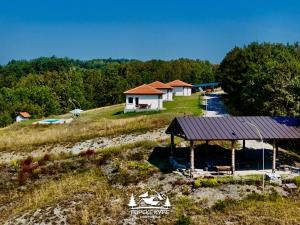 Landskap semula jadi dekat dengan taman percutian