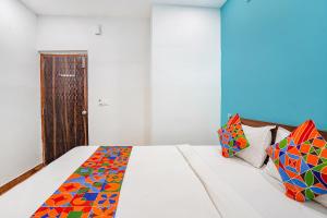 Легло или легла в стая в FabHotel RLV Green Palace - Nr Kengeri Satellite Town