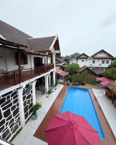 Bazen u ili blizu objekta Sabai Sabai Luang Prabang Hostel