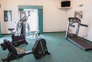 Fitness centar i/ili fitness sadržaji u objektu La Quinta Inn by Wyndham Indianapolis Airport Lynhurst