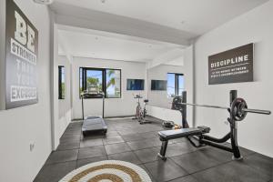 Fitness centar i/ili fitness sadržaji u objektu Castle Lunita top ocean view villa of Uluwatu