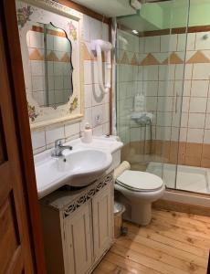 Elaion Guesthouse tesisinde bir banyo