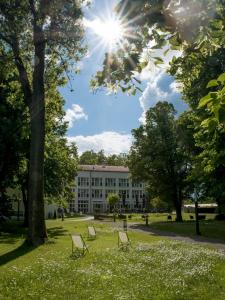 O grădină în afara Hotel Raphael im Allgäu