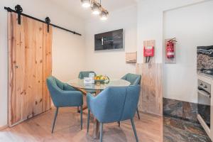 Foto da galeria de GuestReady - Contemporary cabin in Santos Pousada em Porto